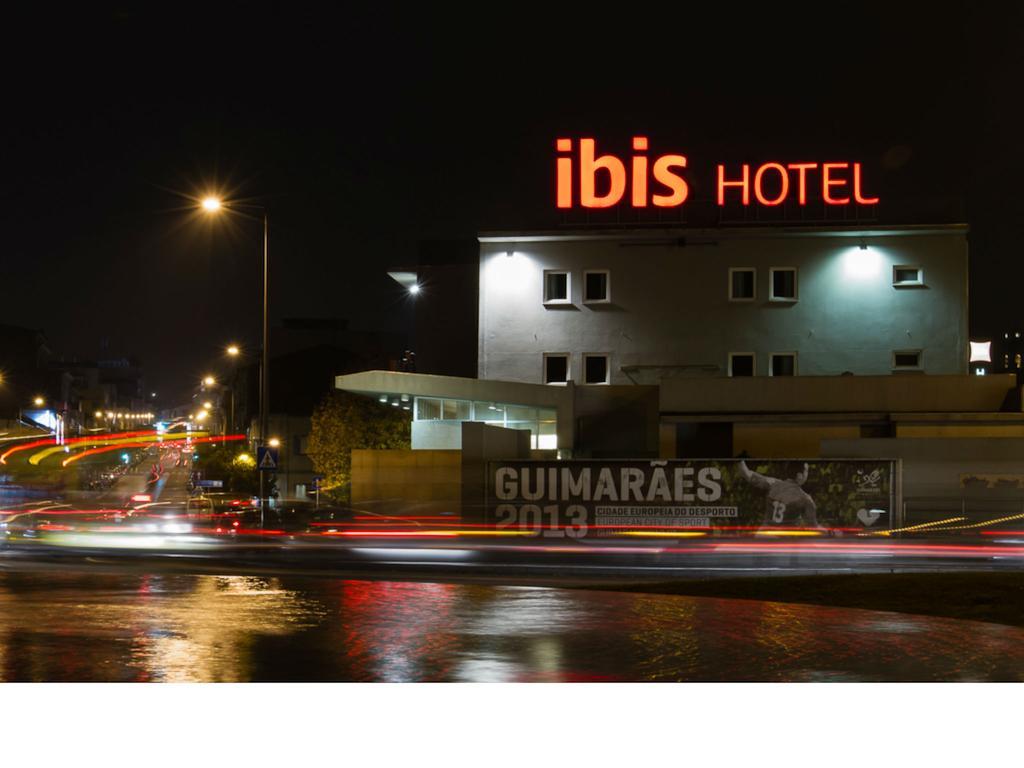 Hotel Ibis Гімарайнш Екстер'єр фото
